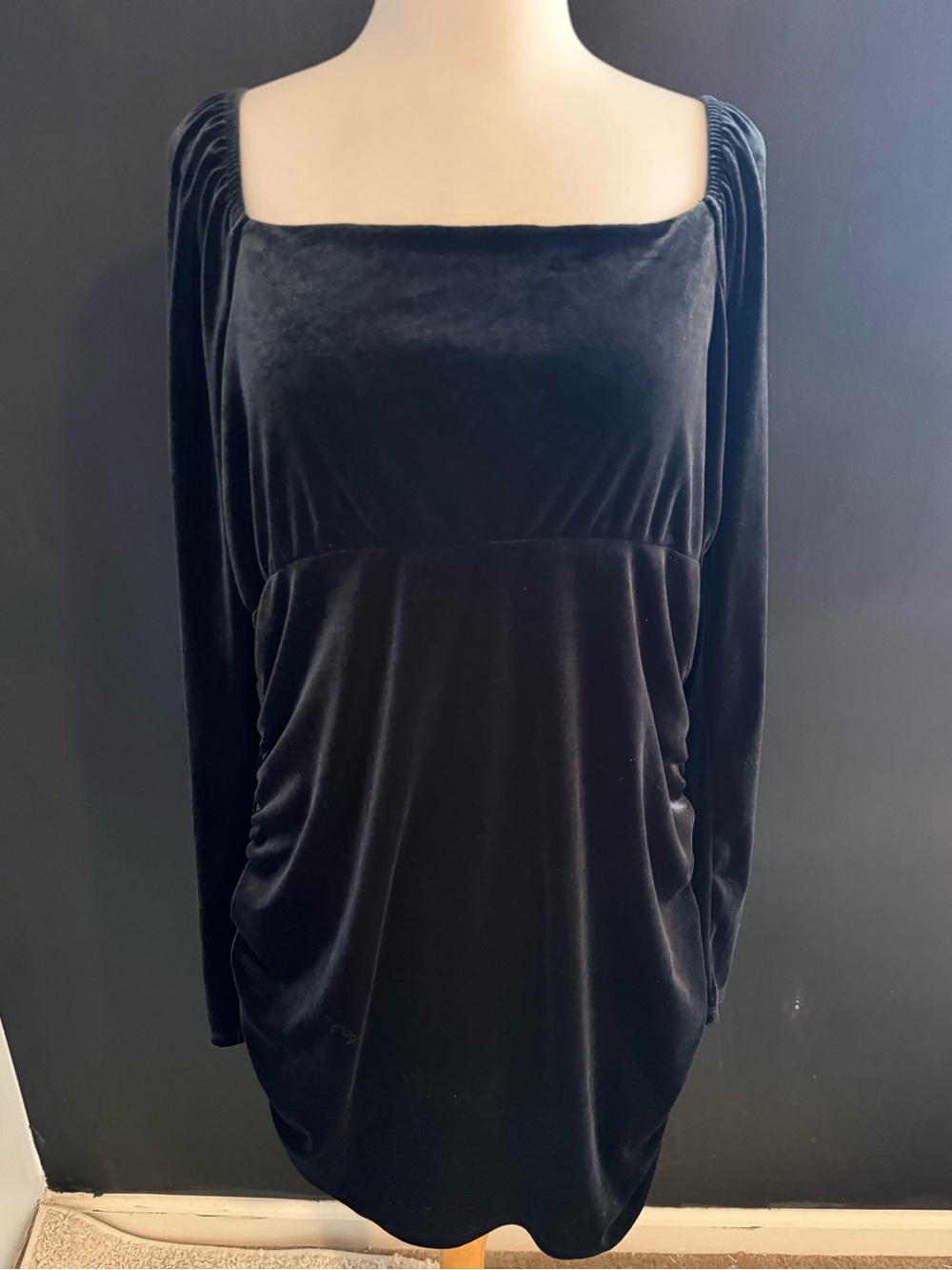 Black Velvet Square-Neck Ruched Mini Dress 2X whimsigoth witchy goth
